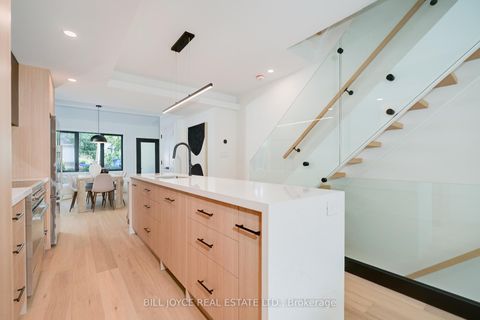 Photo 10 at 342 LEE Avenue, The Beaches, Toronto