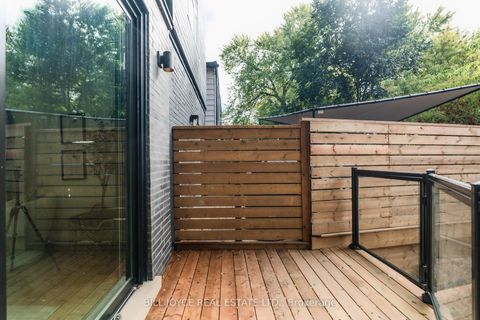 Photo 16 at 342 LEE Avenue, The Beaches, Toronto