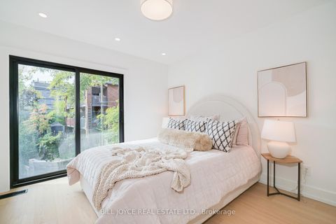 Photo 18 at 342 LEE Avenue, The Beaches, Toronto