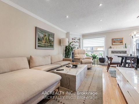 Photo 2 at 49 White Boulevard, Brownridge, Vaughan