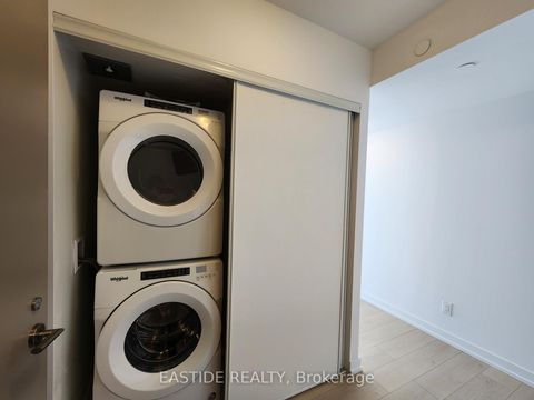 Photo 16 at 2704 - 6 Sonic Way, Flemingdon Park, Toronto