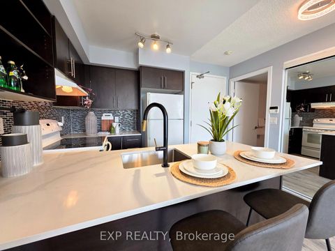 Photo 7 at 723 - 120 Dallimore Circle, Don Mills, Toronto