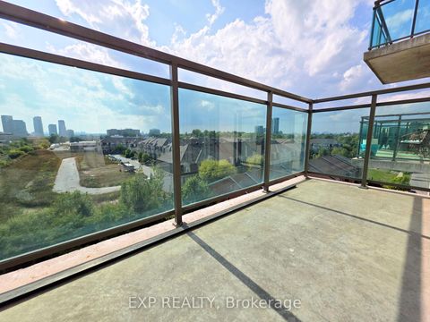 Photo 12 at 723 - 120 Dallimore Circle, Don Mills, Toronto