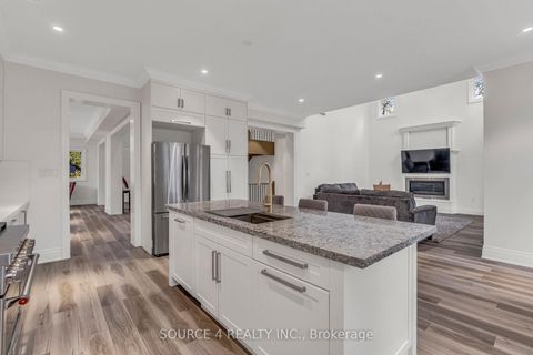 Photo 9 at 1409 Tansley Drive, WO West, Oakville