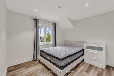 Photo 24 at 1409 Tansley Drive, WO West, Oakville