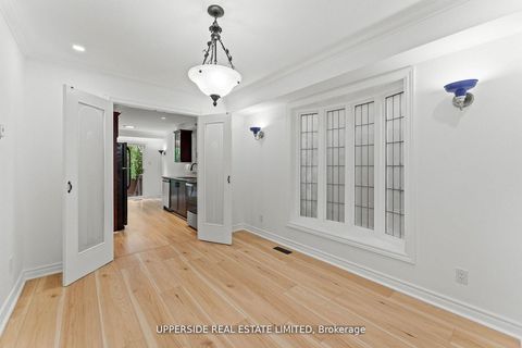 Photo 8 at 55 Thornbury Circle, Yorkhill, Vaughan