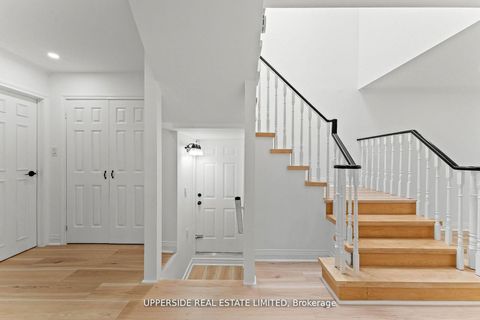 Photo 9 at 55 Thornbury Circle, Yorkhill, Vaughan