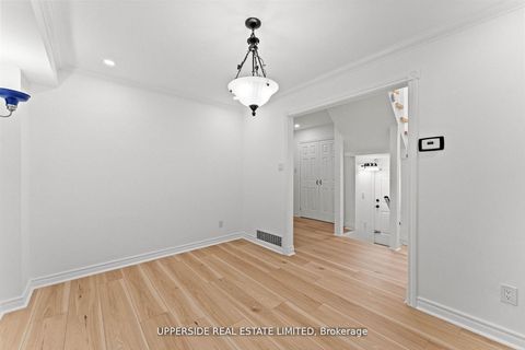 Photo 13 at 55 Thornbury Circle, Yorkhill, Vaughan