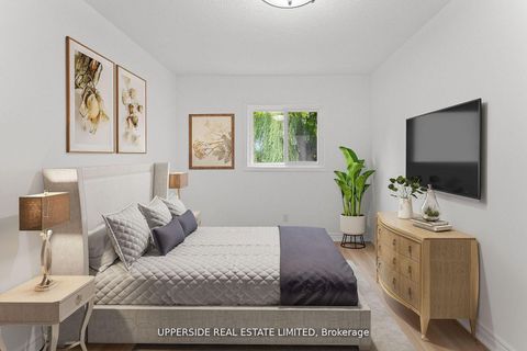 Photo 40 at 55 Thornbury Circle, Yorkhill, Vaughan