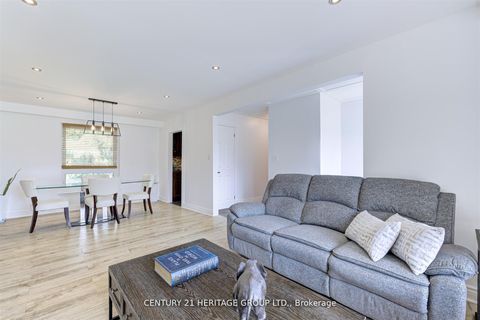 Photo 7 at 10 Bachly Crescent, Pottageville, King