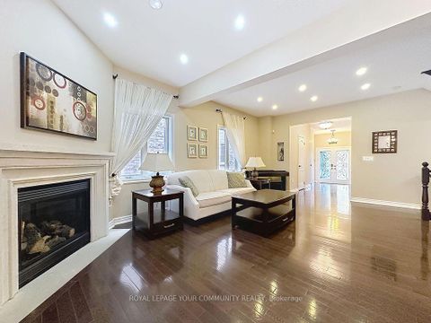 Photo 6 at 281 Lauderdale Drive, Patterson, Vaughan