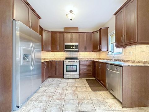 Photo 9 at 281 Lauderdale Drive, Patterson, Vaughan