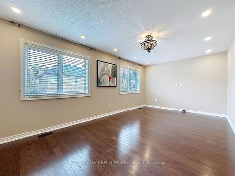 Photo 14 at 281 Lauderdale Drive, Patterson, Vaughan