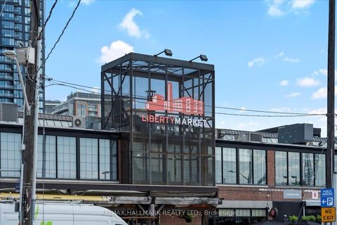 Photo 19 at 734 - 10 Laidlaw Street, South Parkdale, Toronto