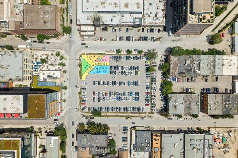 Photo 30 at 734 - 10 Laidlaw Street, South Parkdale, Toronto