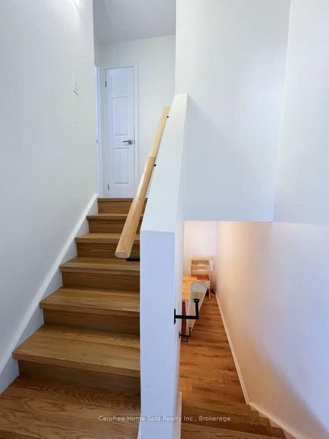 Photo 10 at 207 Milestone Crescent, Aurora Village, Aurora