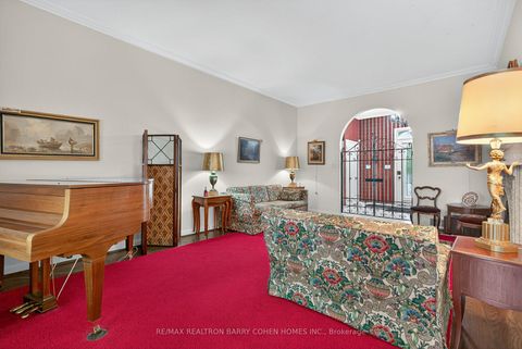 Photo 7 at 6 Gerald Street, Windfields, Toronto