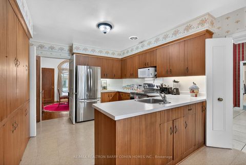 Photo 16 at 6 Gerald Street, Windfields, Toronto