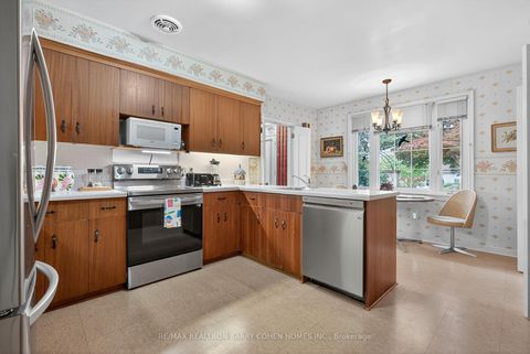 Photo 17 at 6 Gerald Street, Windfields, Toronto