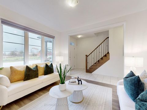 Photo 4 at 38 WILLIAM F.BELL Parkway, Rural Richmond Hill, Richmond Hill