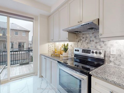 Photo 13 at 38 WILLIAM F.BELL Parkway, Rural Richmond Hill, Richmond Hill