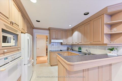 Photo 10 at 20 Widdicombe Hill, Richview, Toronto