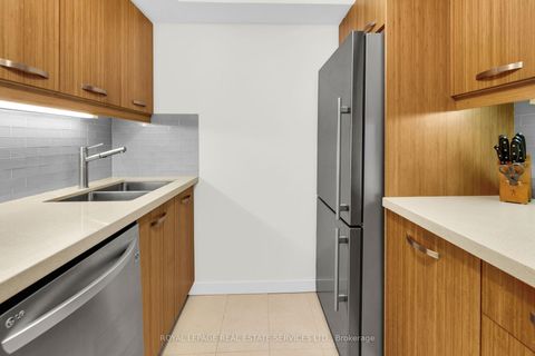 Photo 20 at 205 - 61 St Clair Avenue W, St. Clair, Toronto