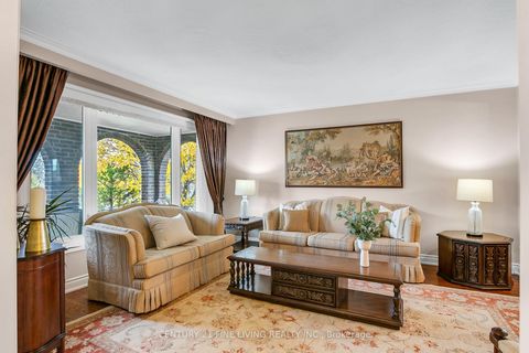 Photo 8 at 431 Woodbridge Avenue, West Woodbridge, Vaughan