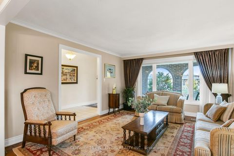 Photo 12 at 431 Woodbridge Avenue, West Woodbridge, Vaughan