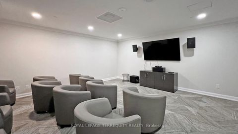 Photo 22 at 917 - 32 Clarissa Drive, Harding, Richmond Hill