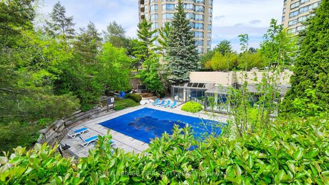 Photo 27 at 917 - 32 Clarissa Drive, Harding, Richmond Hill