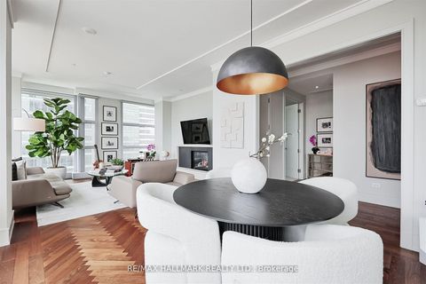 Photo 2 at 3303 - 183 Wellington Street W, Waterfront Communities C1, Toronto