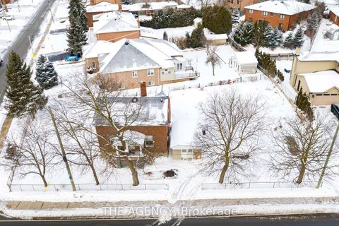 Photo 5 at 8372 Islington Avenue, Islington Woods, Vaughan