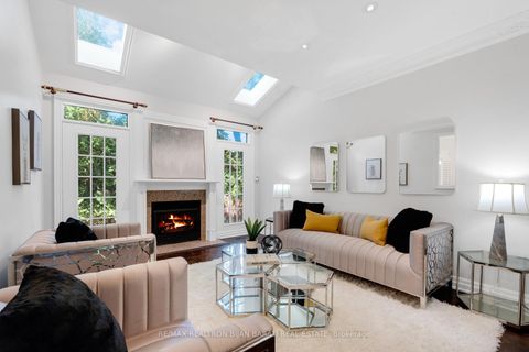 Photo 4 at 384 Hillcrest Avenue, Willowdale East, Toronto