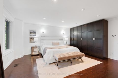 Photo 22 at 384 Hillcrest Avenue, Willowdale East, Toronto