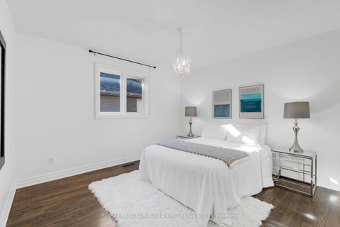 Photo 31 at 384 Hillcrest Avenue, Willowdale East, Toronto