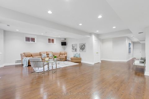 Photo 35 at 384 Hillcrest Avenue, Willowdale East, Toronto