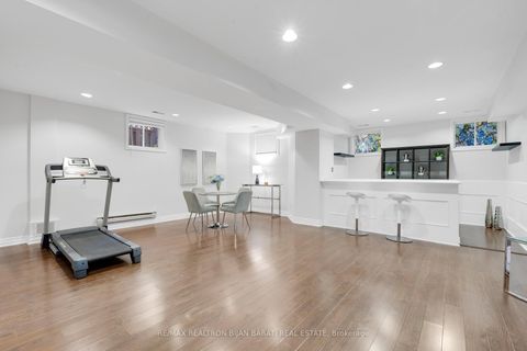 Photo 37 at 384 Hillcrest Avenue, Willowdale East, Toronto