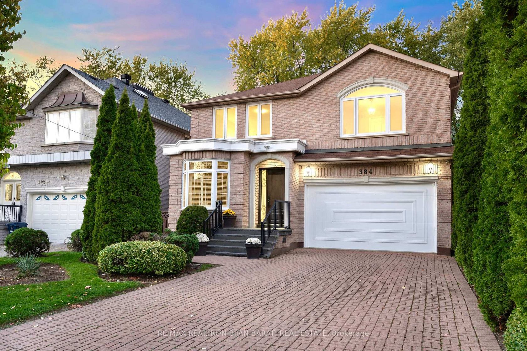 384 Hillcrest Avenue, Willowdale East, Toronto 