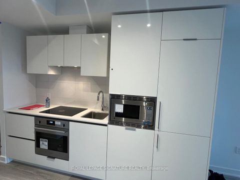 Photo 5 at 3310 - 238 Simcoe Street, Chinatown, Toronto