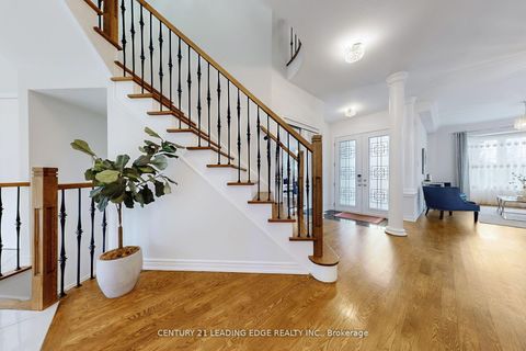 Photo 20 at 18 Fountain Court, Rouge Woods, Richmond Hill