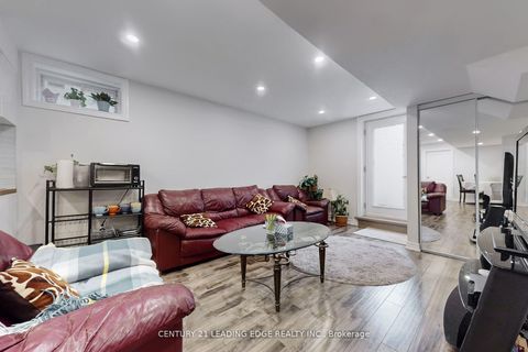 Photo 36 at 18 Fountain Court, Rouge Woods, Richmond Hill