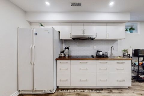 Photo 38 at 18 Fountain Court, Rouge Woods, Richmond Hill