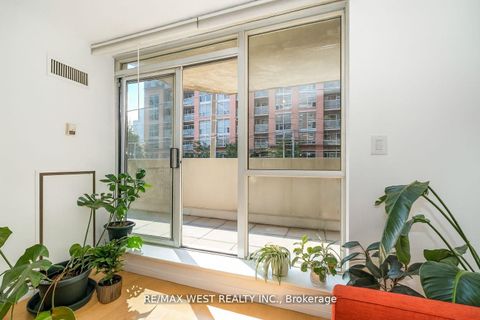 Photo 4 at 209 - 1000 King Street W, Niagara, Toronto