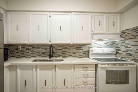 Photo 2 at 1609 - 1338 York Mills Road, Donalda, Toronto