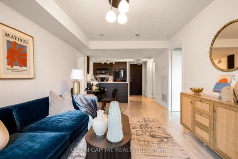 Photo 6 at 332 - 231 Fort York Boulevard, Niagara, Toronto