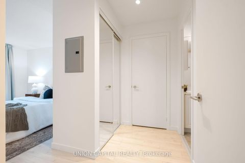 Photo 19 at 332 - 231 Fort York Boulevard, Niagara, Toronto