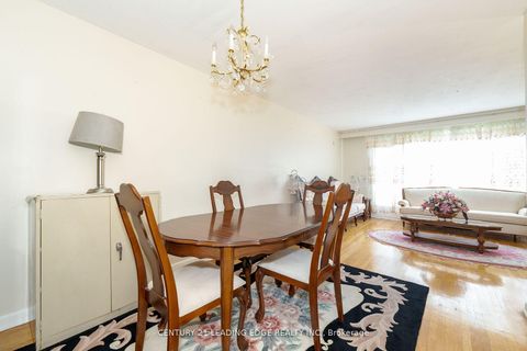 Photo 12 at 6 Ravenrock Court, Donalda, Toronto