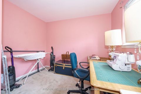 Photo 20 at 6 Ravenrock Court, Donalda, Toronto