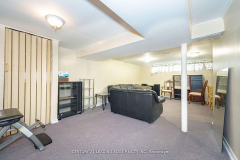 Photo 21 at 6 Ravenrock Court, Donalda, Toronto